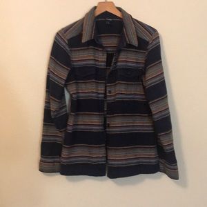 Patagonia button up long sleeve shirt